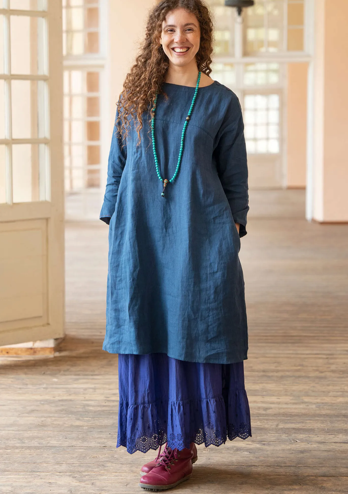 Kleid aus Leinengewebe